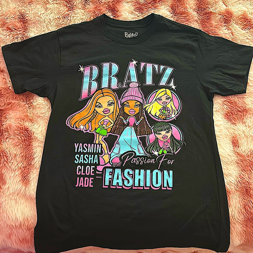Black Bratz shirt size Large!
